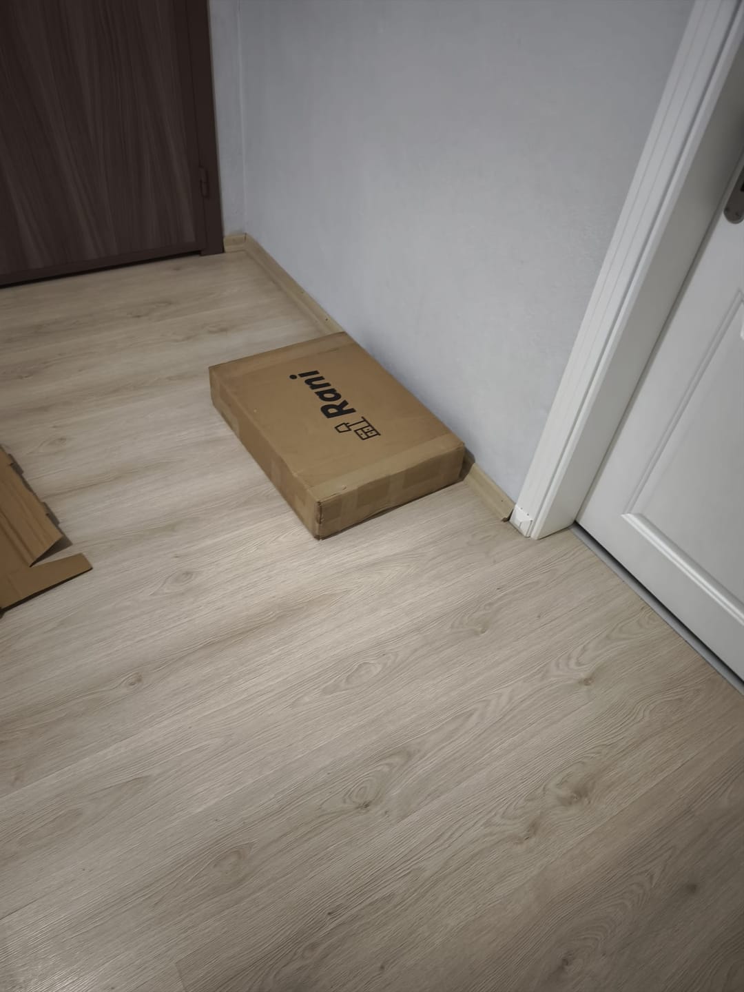 Customer photo review of Rani F1 Çok Amaçlı Dolap 2 Kapaklı 6 Raflı Banyo Kiler Mutfak Dolabı Beyaz M1