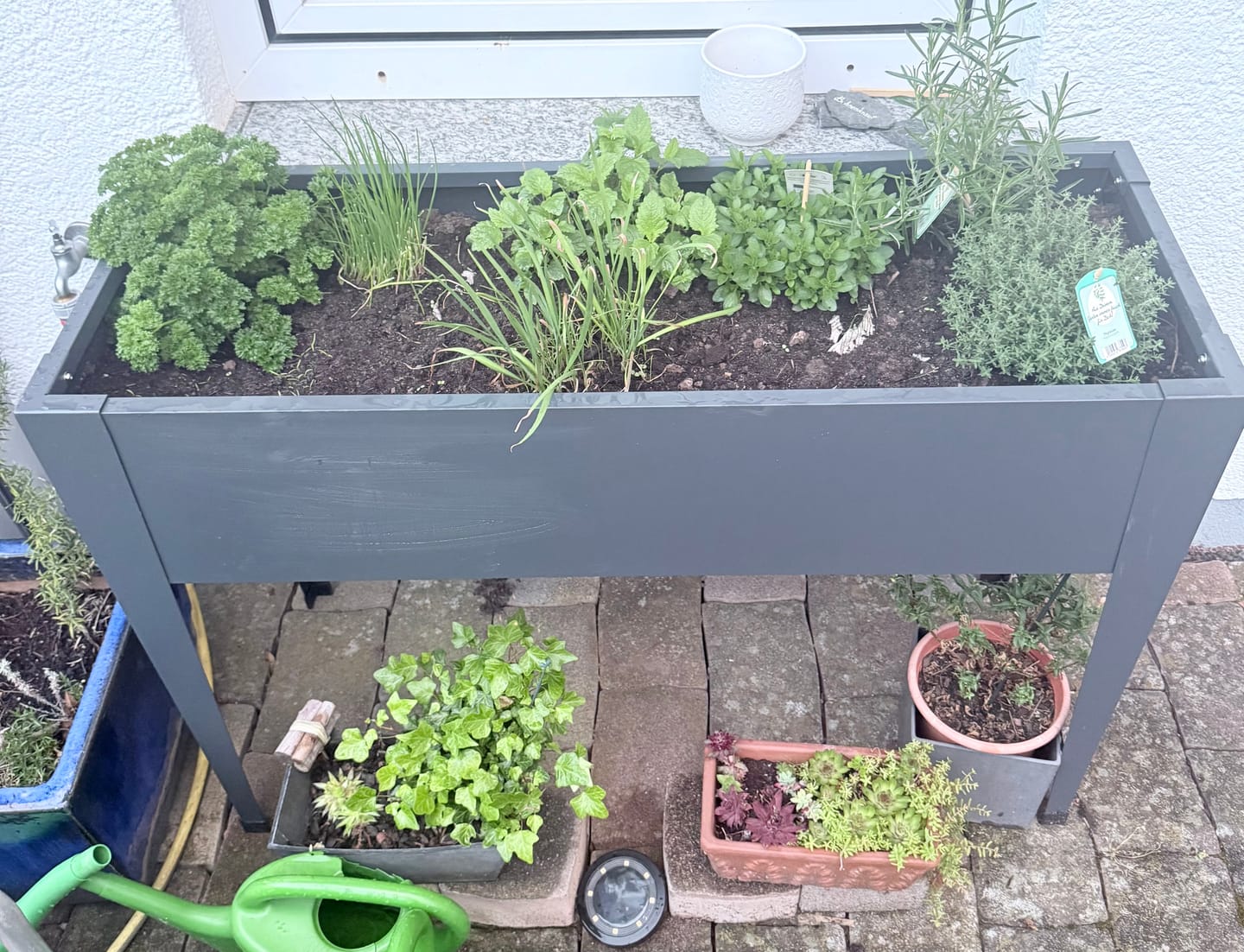 Customer photo review of Hochbeet HB9 | pulverbeschichtet in Anthrazit (RAL7016) | 109x40x80 cm