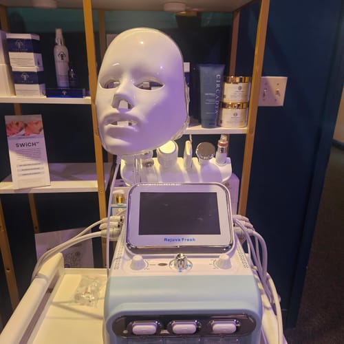 Customer photo review of Rejuva Fresh 7 in 1 Professional Hydro Dermabrasion Machine Upgraded