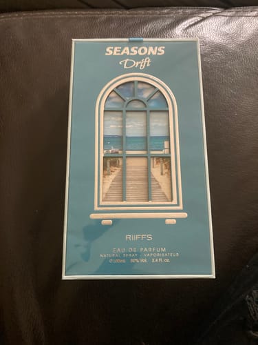Reseña con foto de un cliente sobre Perfume Riiffs SEASON DRIFT 100ML EDP