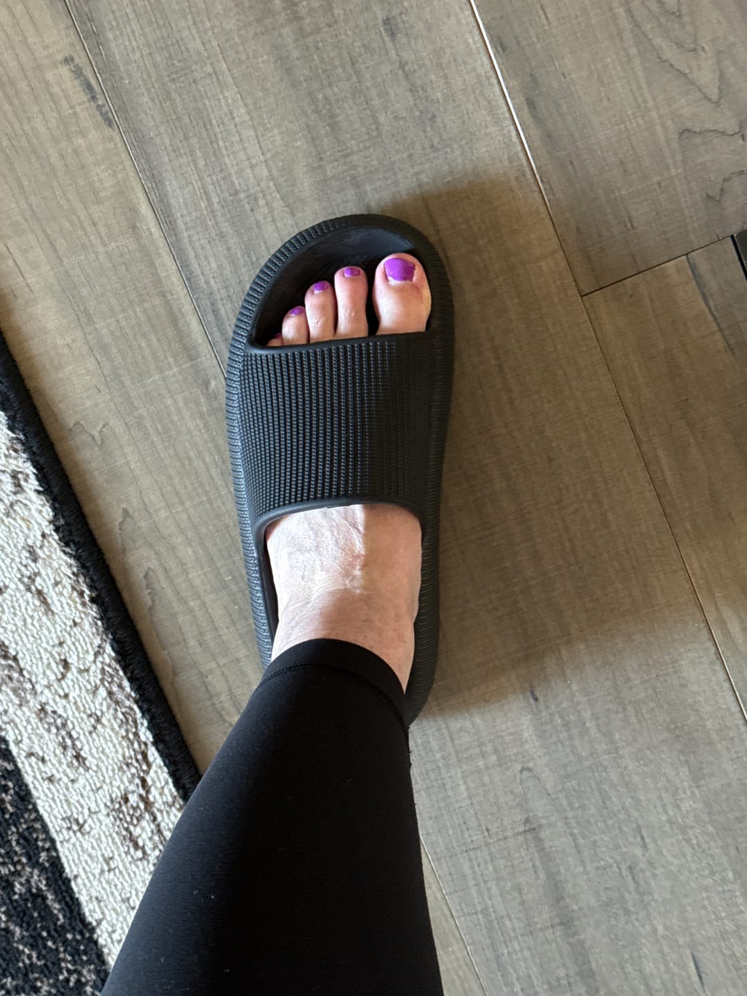 Customer photo review of Cloud Slides - Original Cushion Comfort
