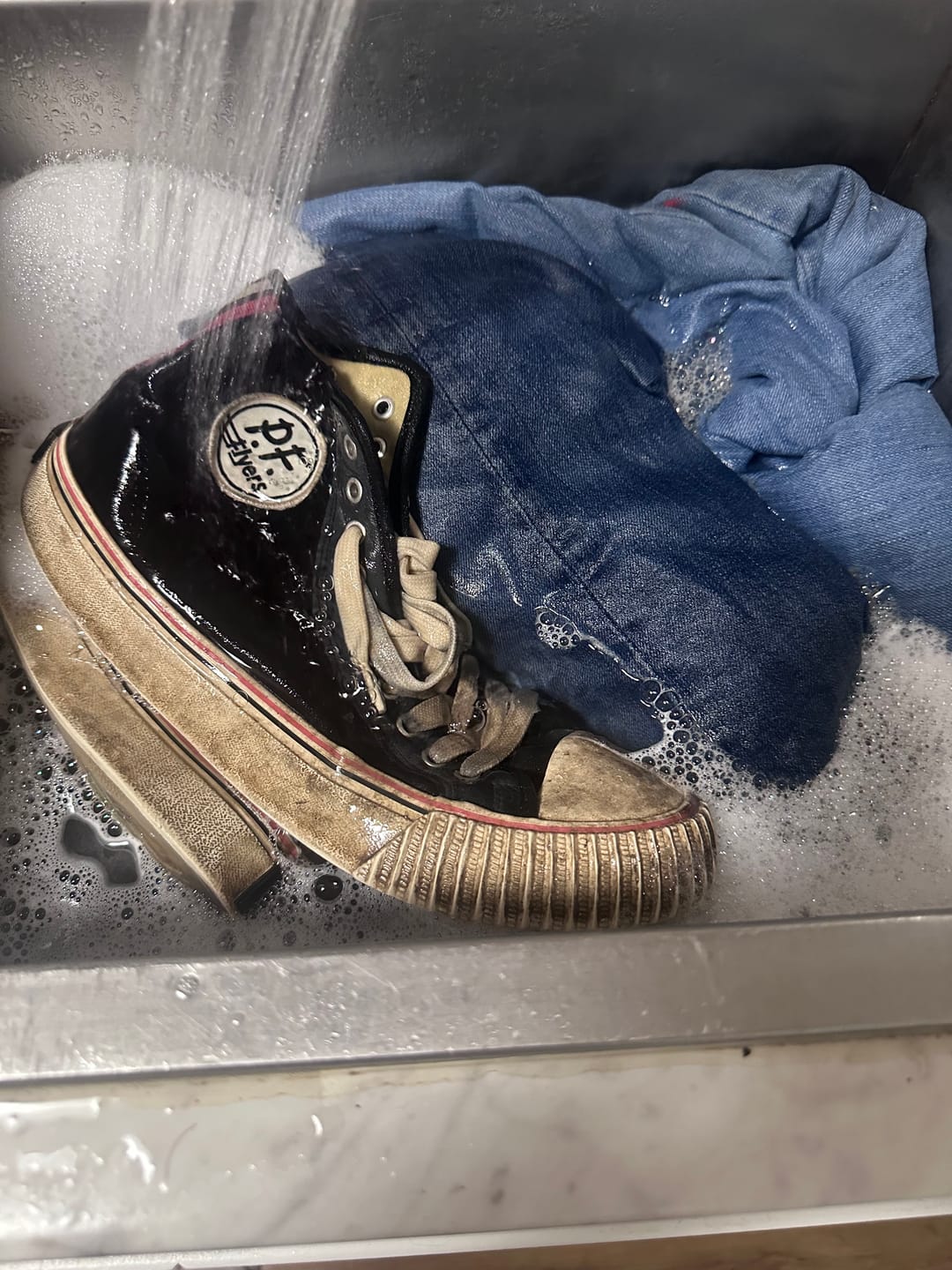 Customer photo review of Center Vintage High-Top Black/Biscotti