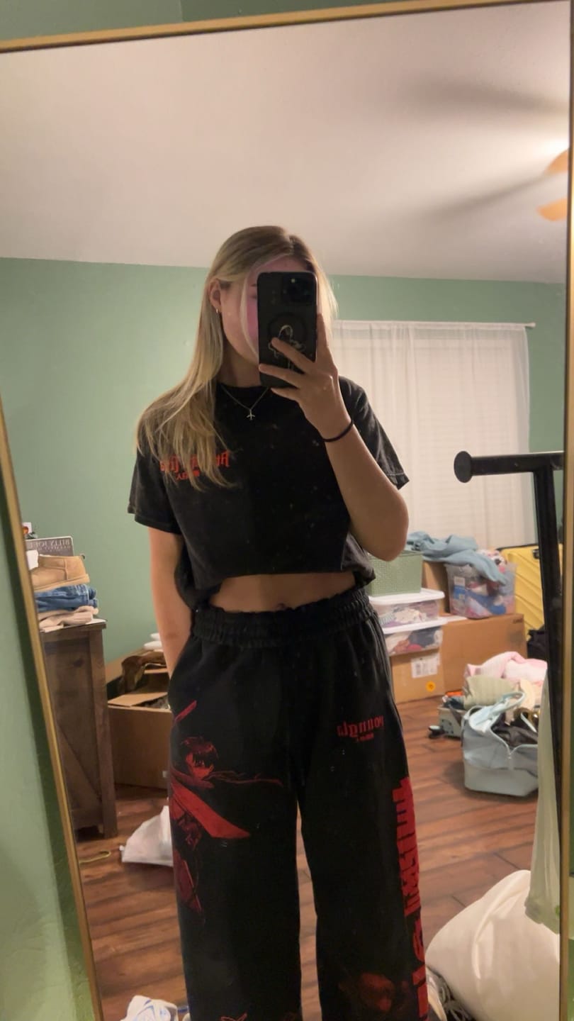 Customer photo review of 2128 - AOT©  x YLA Baggy Joggers