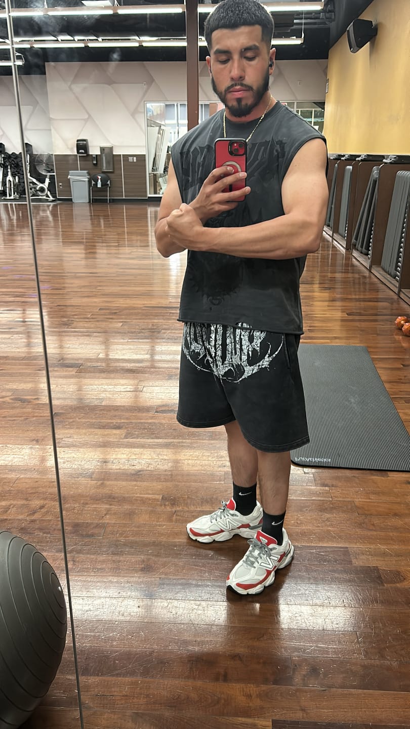 Customer photo review of 3093 - Unleashed Cut-Offs