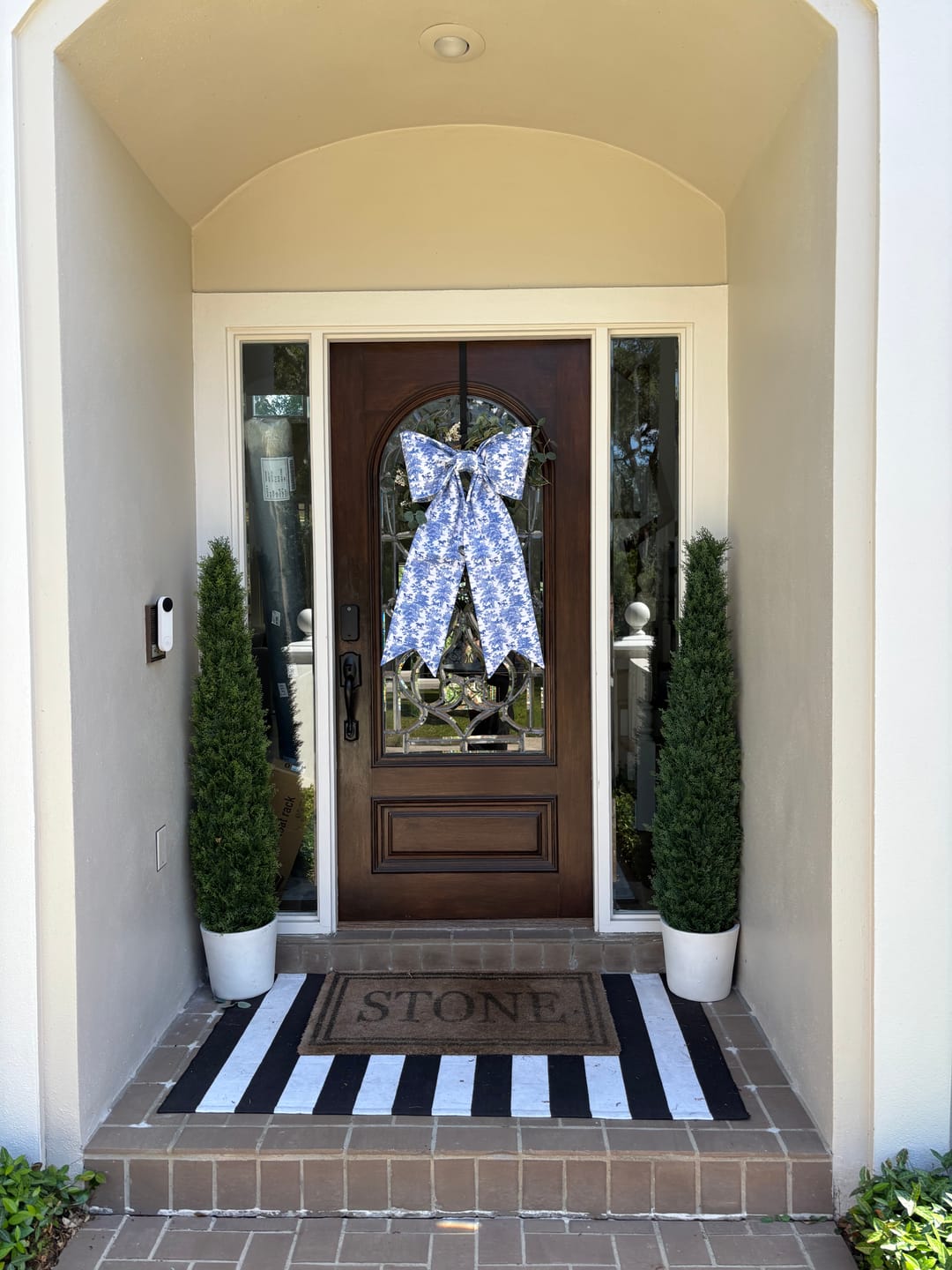 Customer photo review of Large Heritage Blue Toile Bow