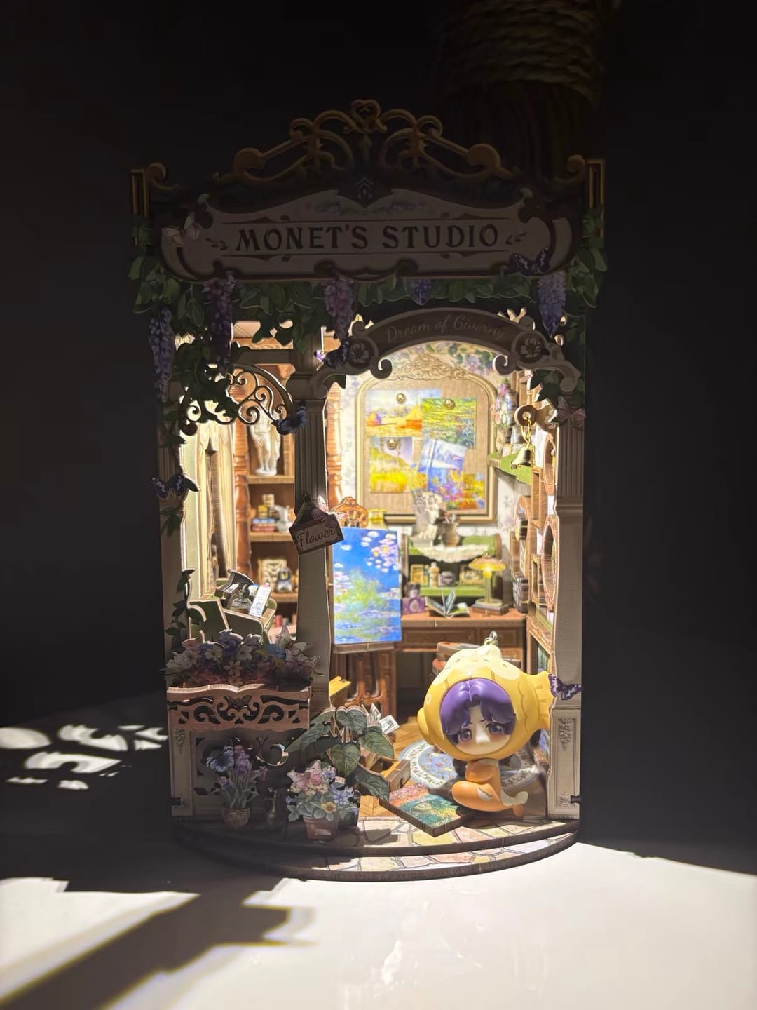 Customer photo review of Monet's Impression Book Nook