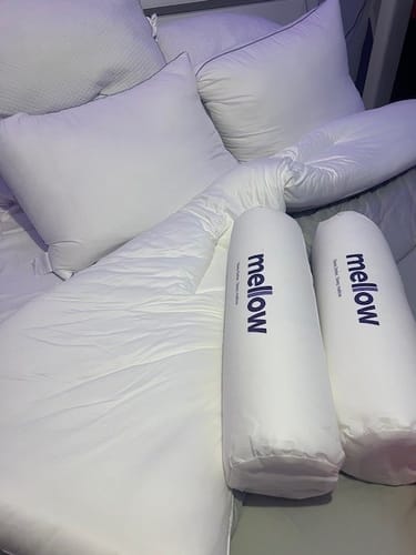 Customer photo review of MarshMellow Comforter