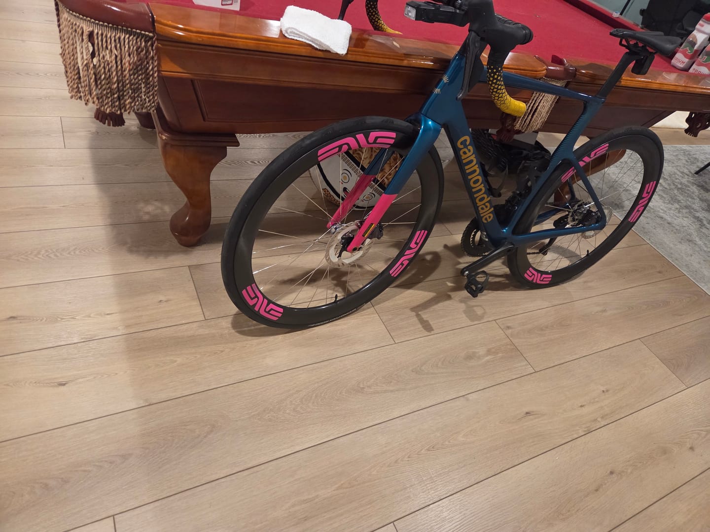 Customer photo review of Custom ENVE SES 4.5 Pro Rim Decals