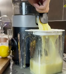 Customer photo review of Aeitto MAX6 EasePress Juicer | Less Prep, Less Cleanup, Filter-Free Easy Clean Design