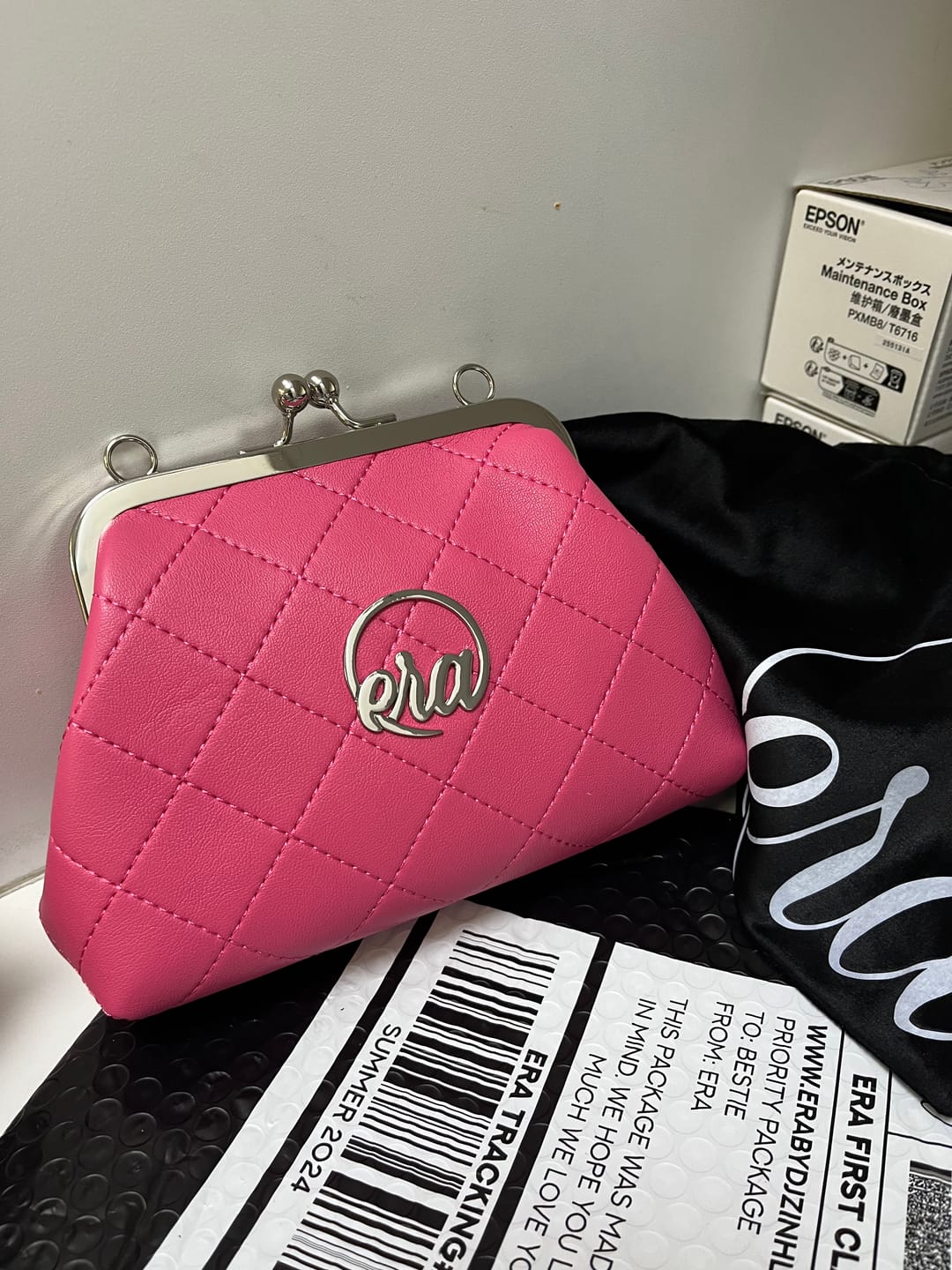 Customer photo review of ERA Mini Kisslock Chain Bag – Pink