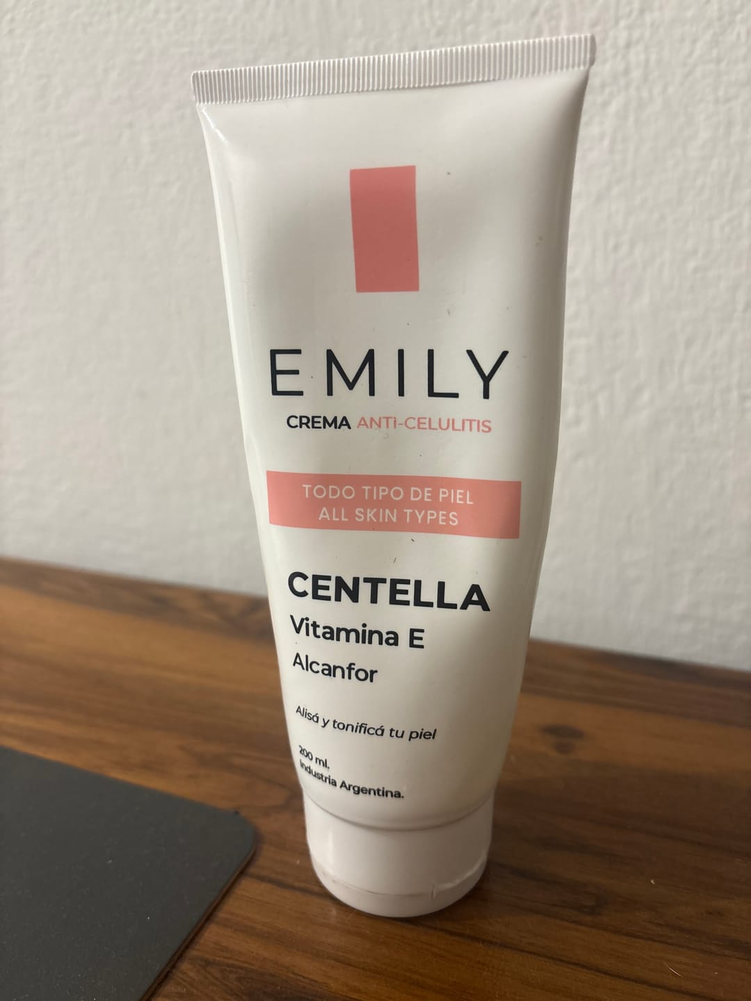 Customer photo review of Crema para Celulitis  Emily • 200ml
