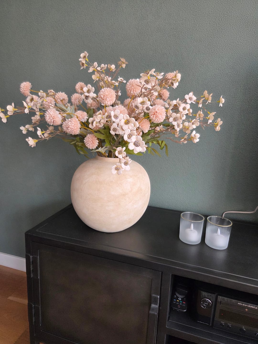 Customer photo review of Wax Arrangement - Crème