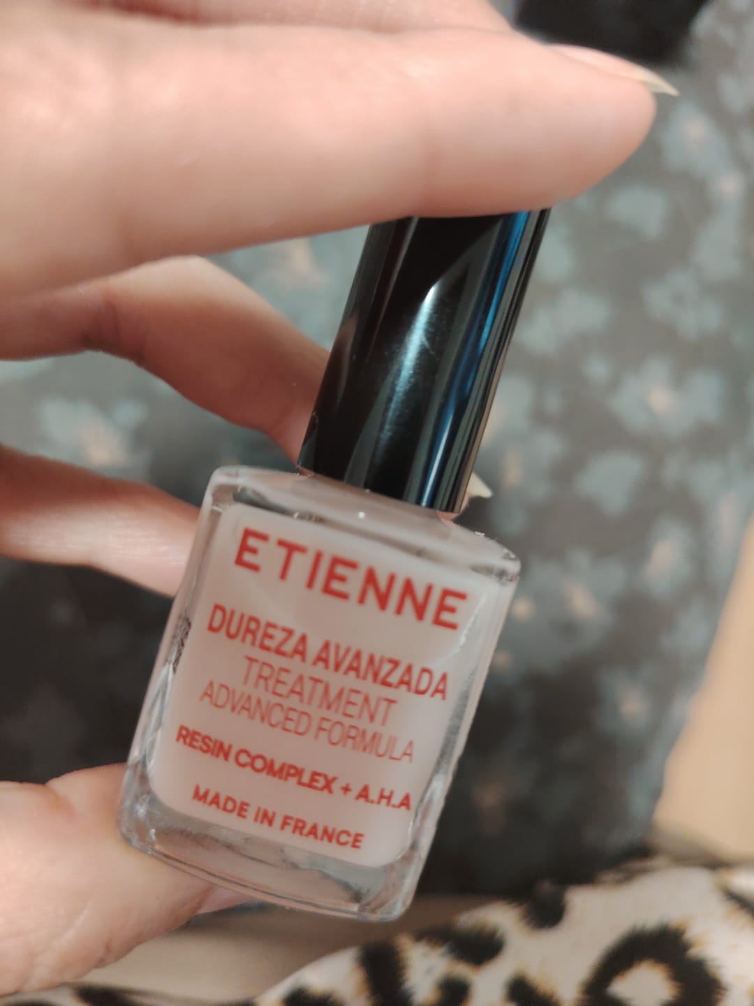 Customer photo review of Esmalte de Uñas Phoenix Fortaleza Avanzada con Retinol