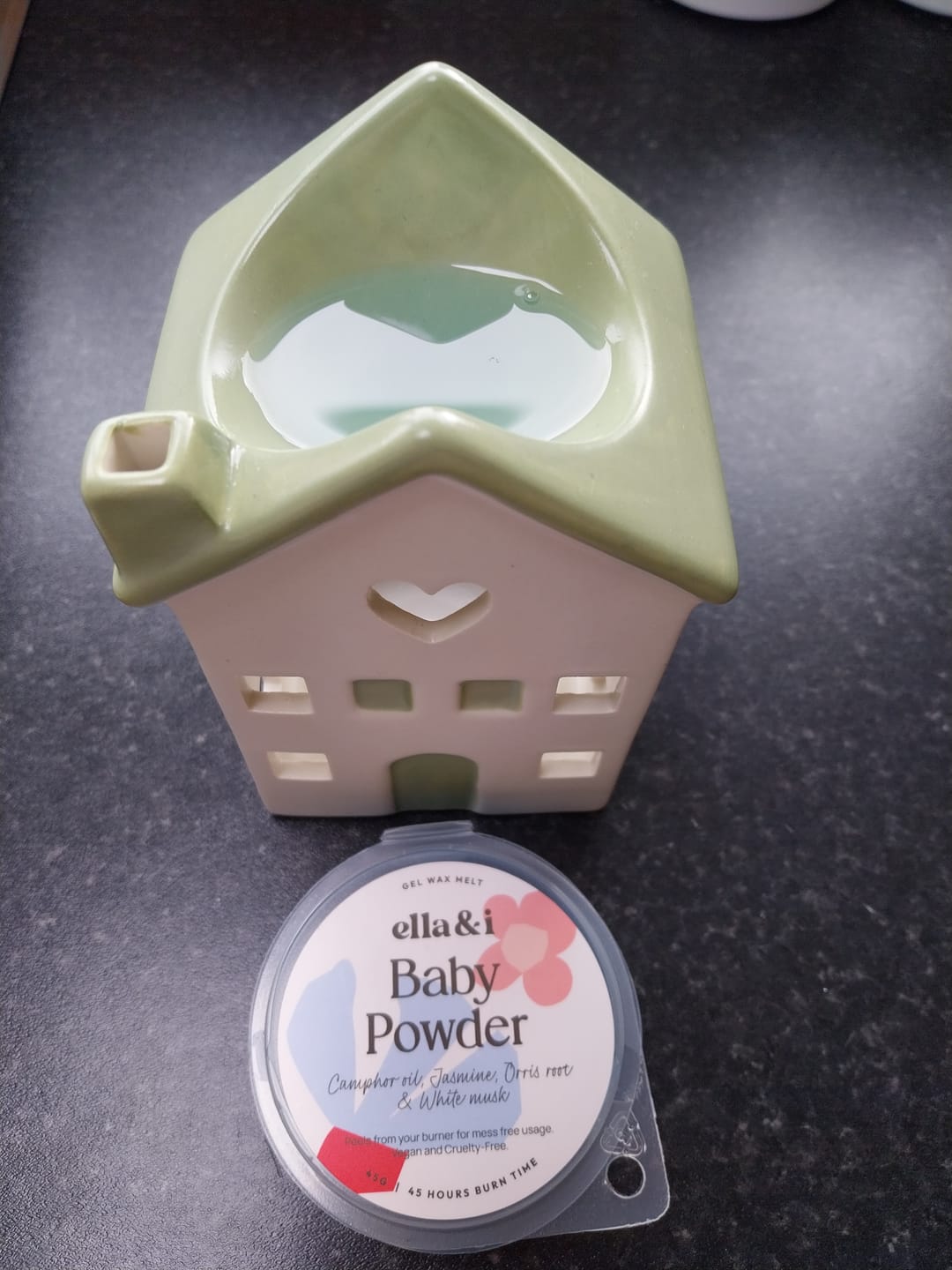 Customer photo review of Baby Powder Gel Melt