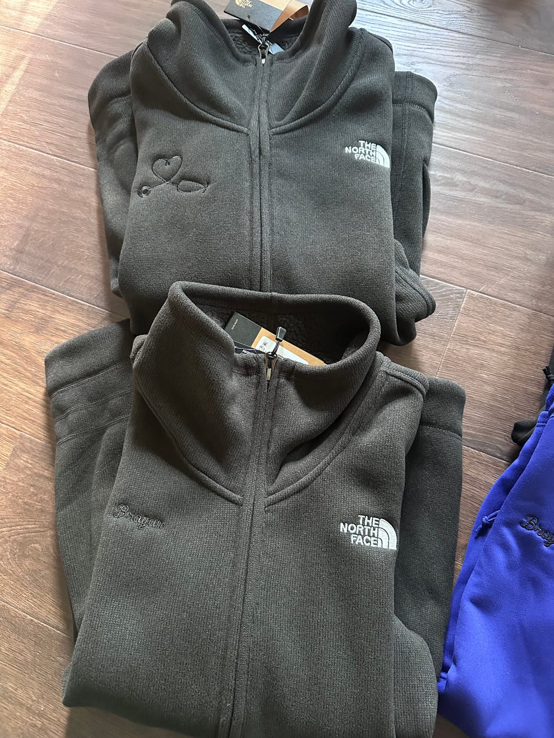 Customer photo review of The North Face® Ladies Sweater Fleece Full Zip