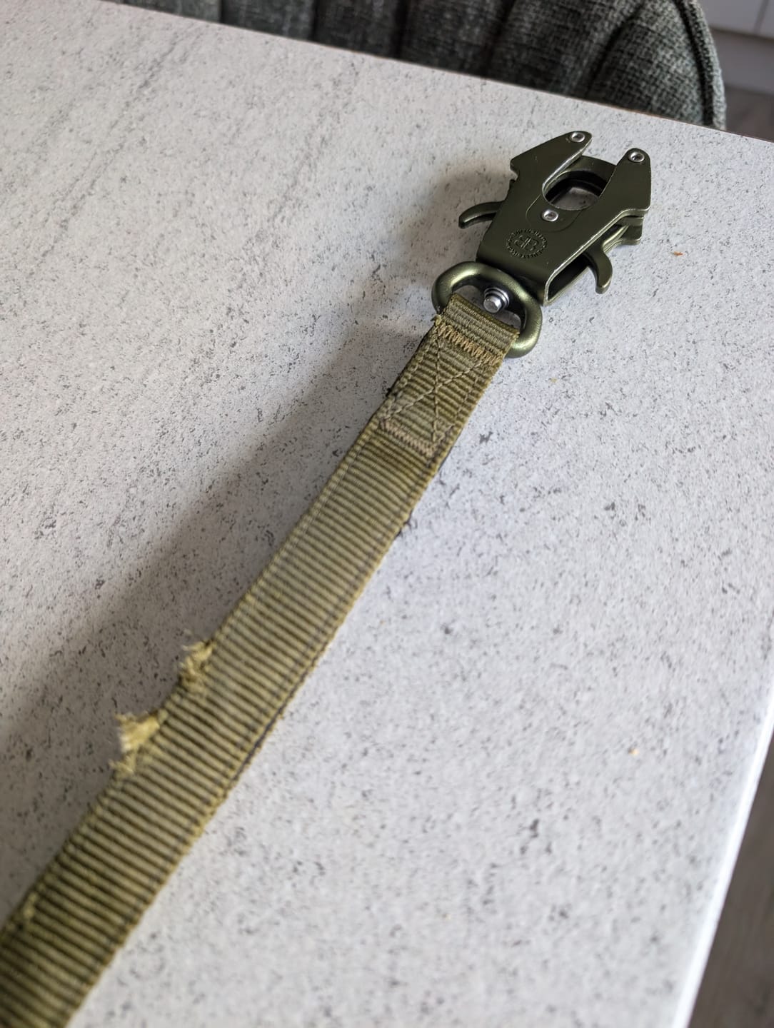 Customer photo review of Ladder Combat® Multiple Handles Lead - Olive Green