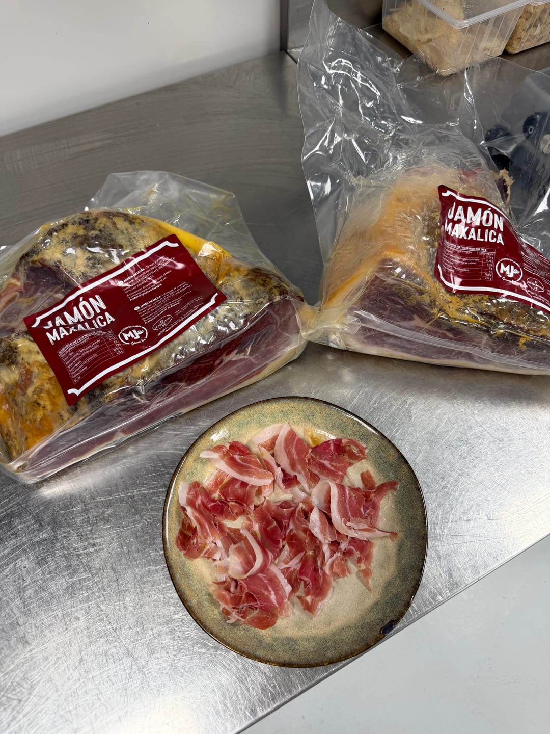 Customer photo review of Jambon de Mangalitza (demi-pièce)