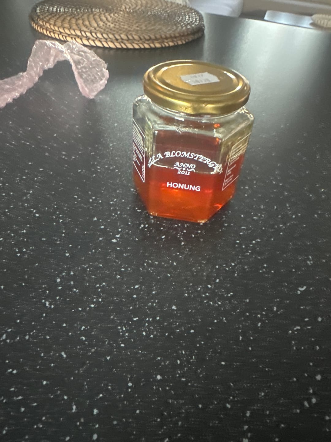 Customer photo review of Stort honungspaket – 2 kg flytande honung + halva priset på 250g ljunghonung!