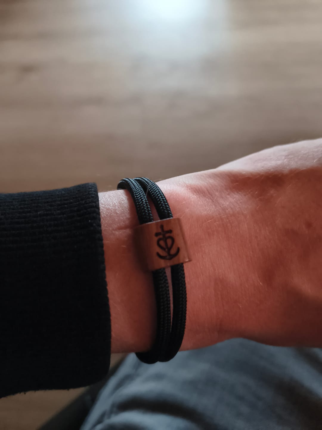 Customer photo review of Holz GLAUBE LIEBE HOFFNUNG Armband
