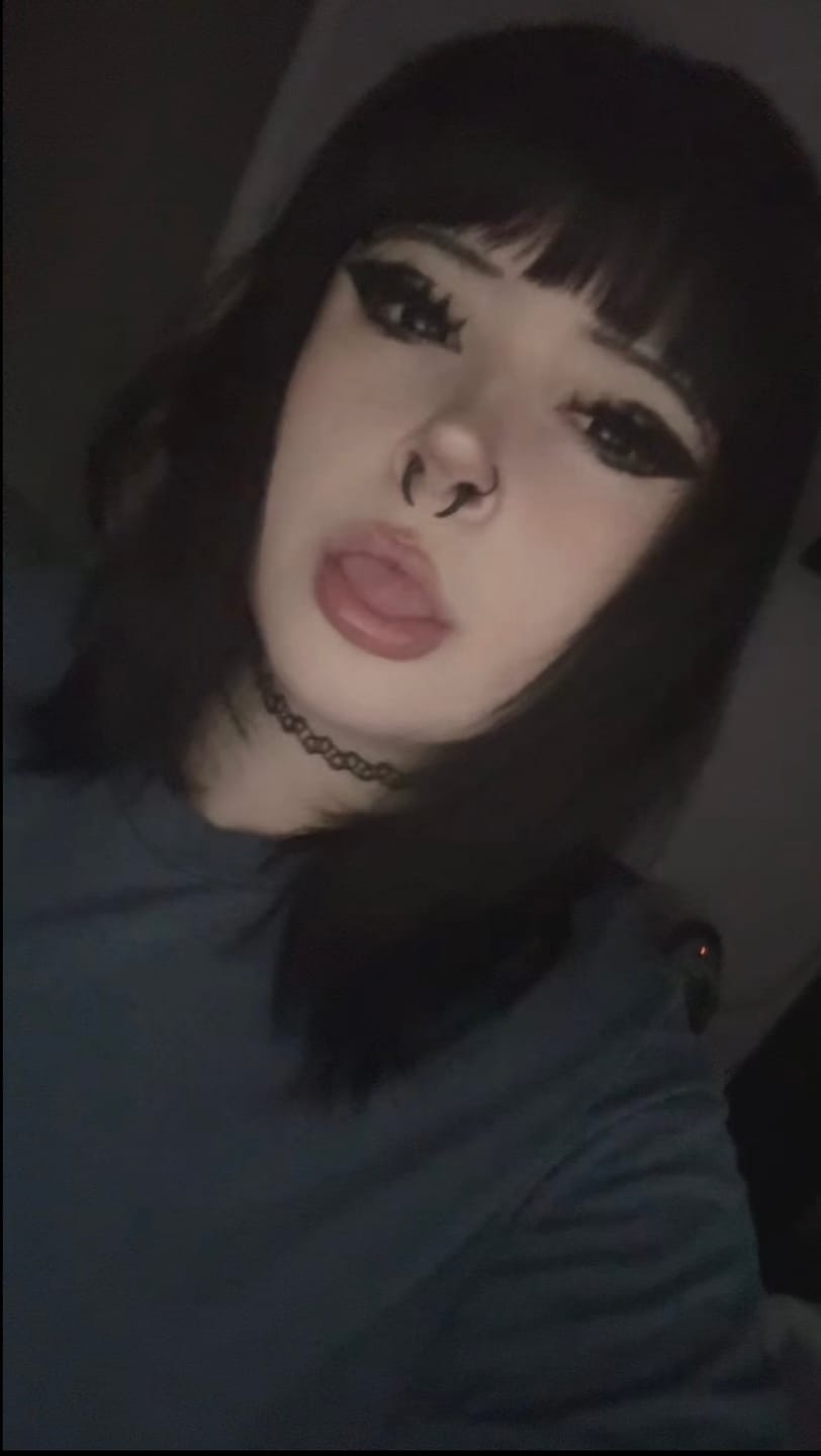 Customer photo review of Eyemoody Midnight Black | 6 Months, 2 pcs