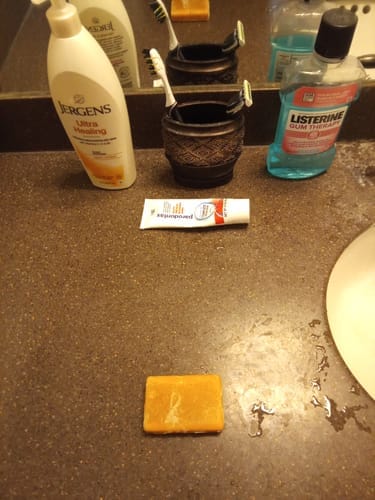 Customer photo review of Turmeric Brightening Soap (with Vitamin C, Alpha Arbutin, Oat)