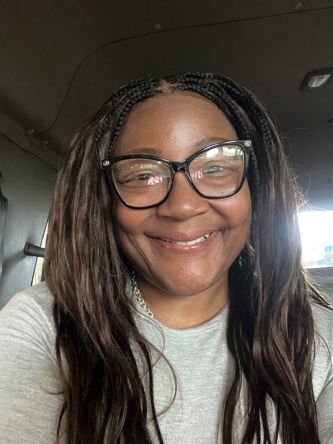 Customer photo review of Michelle - Salon-Style Glueless Miracle Braided Wig Pre-Bleached Swiss HD Full Lace Boho Box Braids Bora Bora Human Hair Body Wave Curls