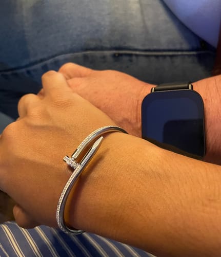 Customer photo review of Brazalete Cartier