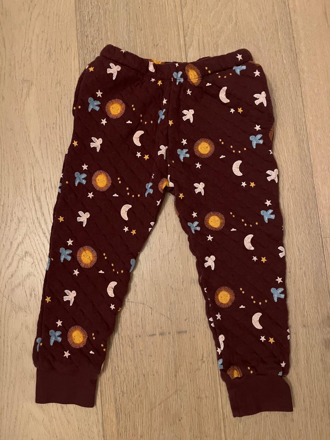 Customer photo review of Flying Birds Quilted Joggers