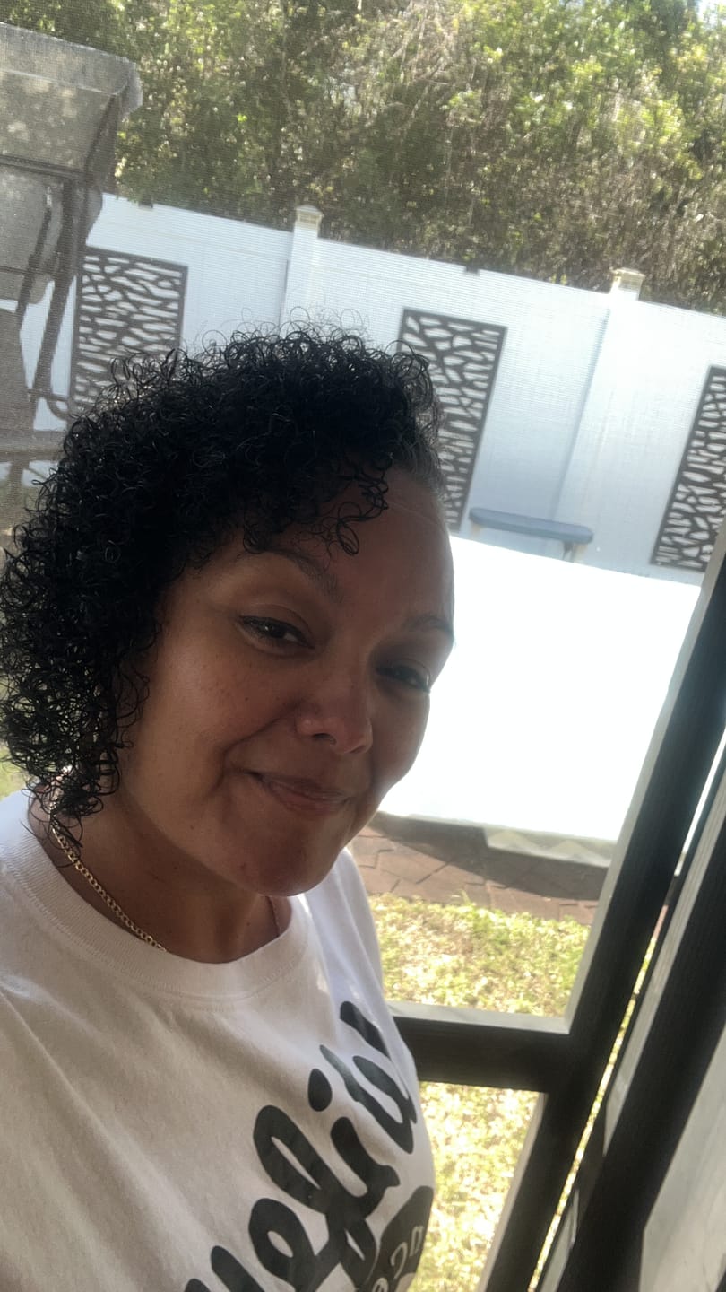 Customer photo review of Tropical Oasis Anti-Humidity Firm Hold Hair Gel