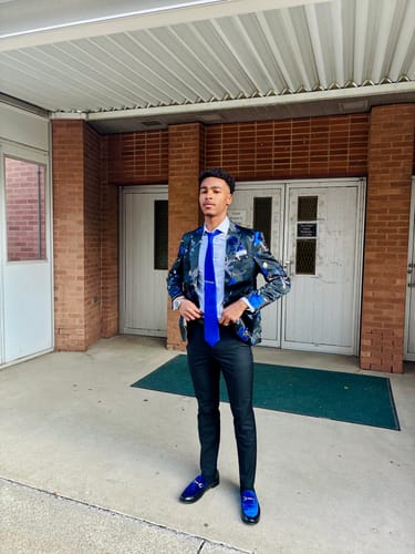 Customer photo review of Men's 2-Piece Large Collar Unique Blue Bird Embroidery Suit