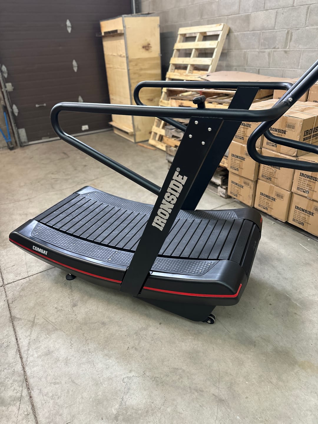 Customer photo review of IRONSIDE Curved Treadmill – Air Runner