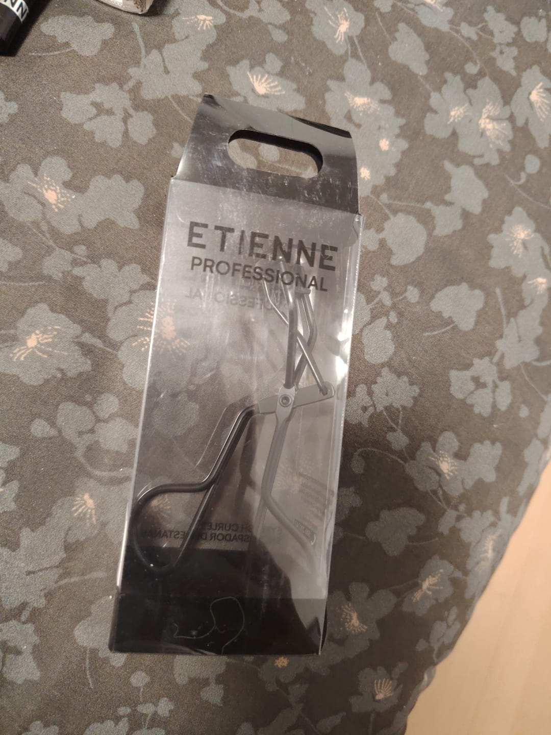 Customer photo review of Etienne Beauty Tools Encrespador de Pestañas