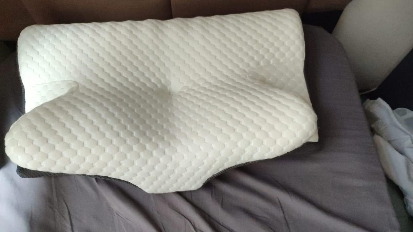 Customer photo review of Pillowen Ergonomik Boyun Destekli Visco Yastık