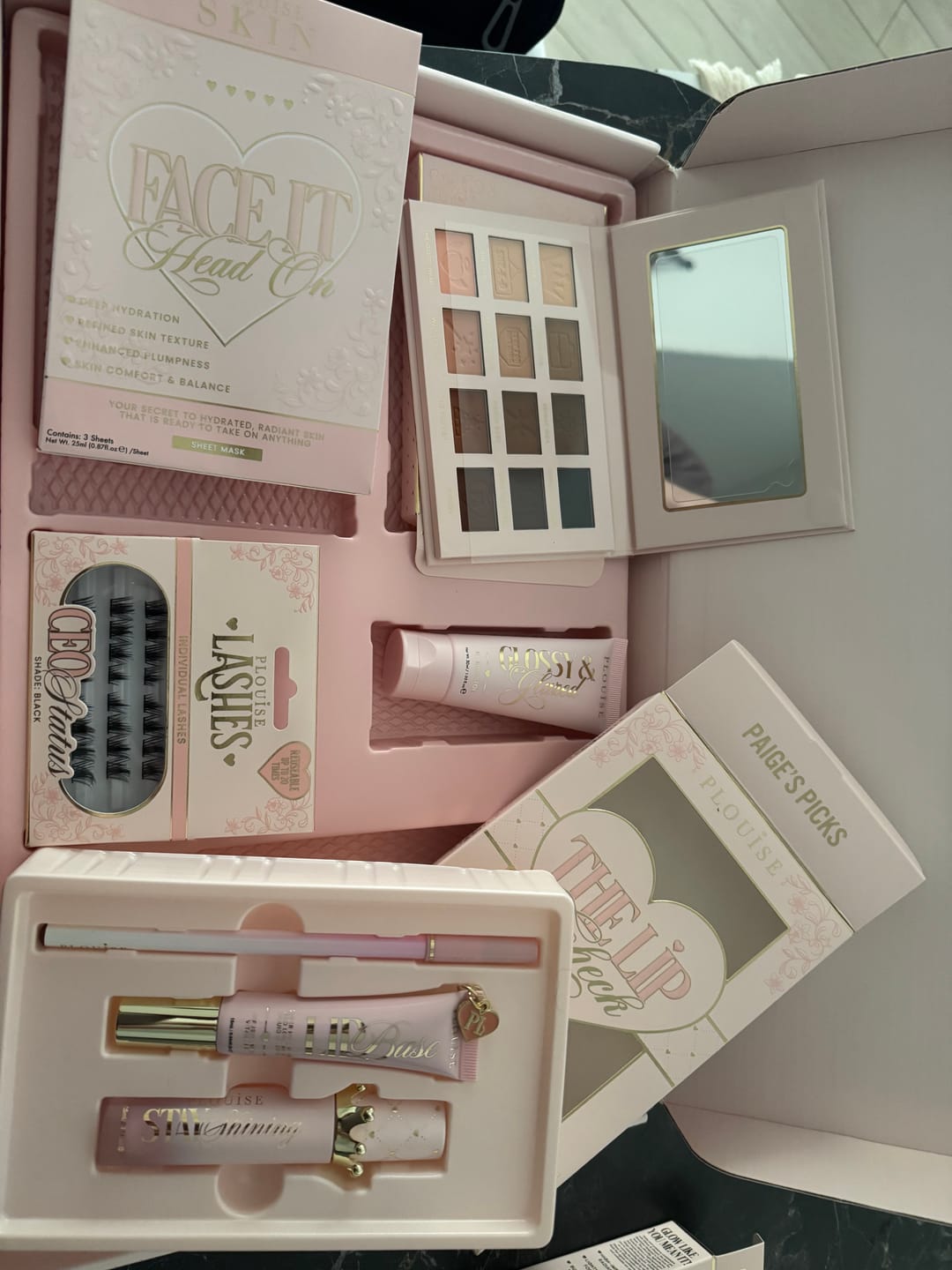 Reseña de la foto del cliente de Budget Box (suscripción mensual) Fecha de inicio Abril