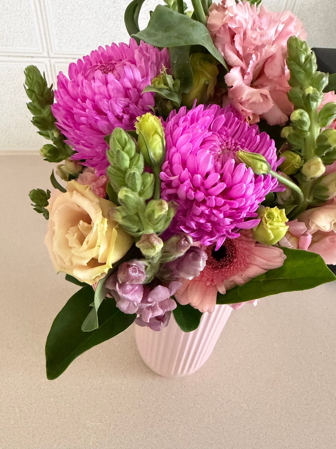 Customer photo review of Pretty in Pink for Mum - Premium Blush Roses Bundle