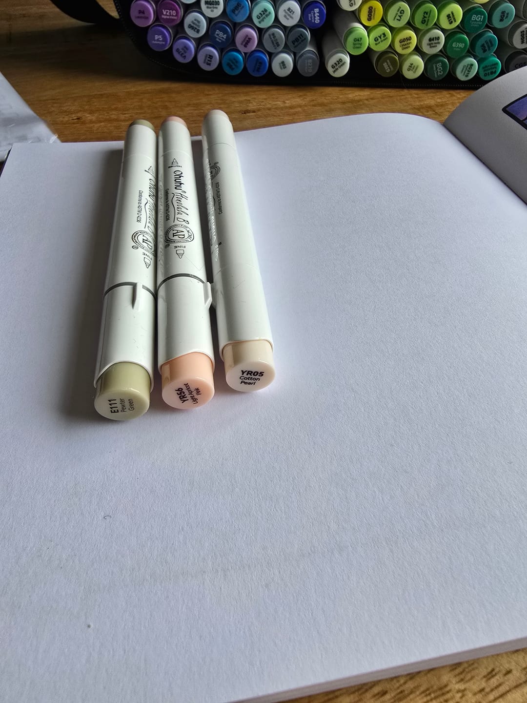 Customer photo review of Ohuhu Honolulu B YR05 (Replace E020) Individual Marker, Brush & Fine