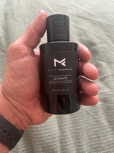 Customer photo review of Levante