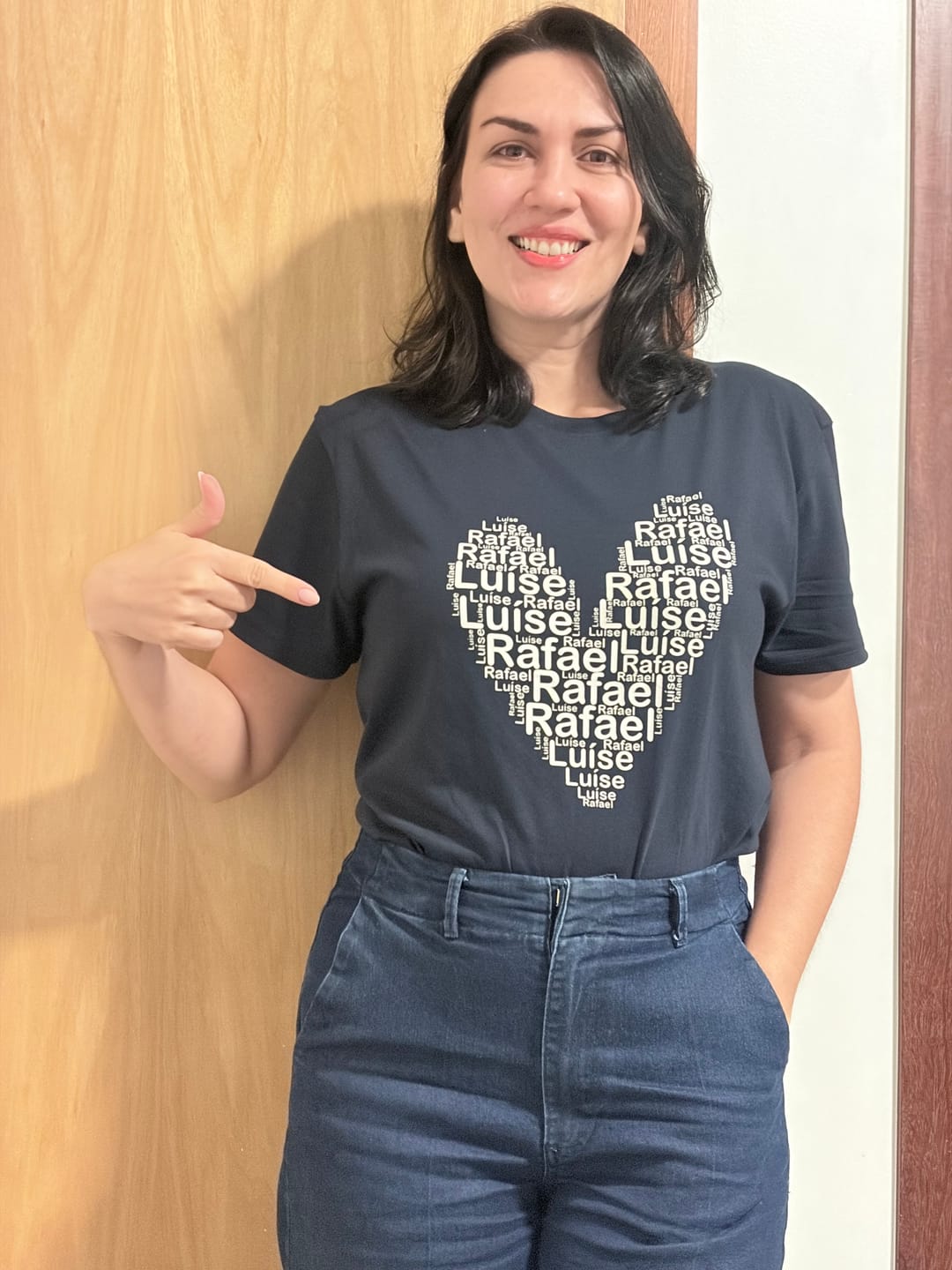 Customer photo review of Camiseta Personalizada CORAÇÃO DE PALAVRAS - Algodão Peruano