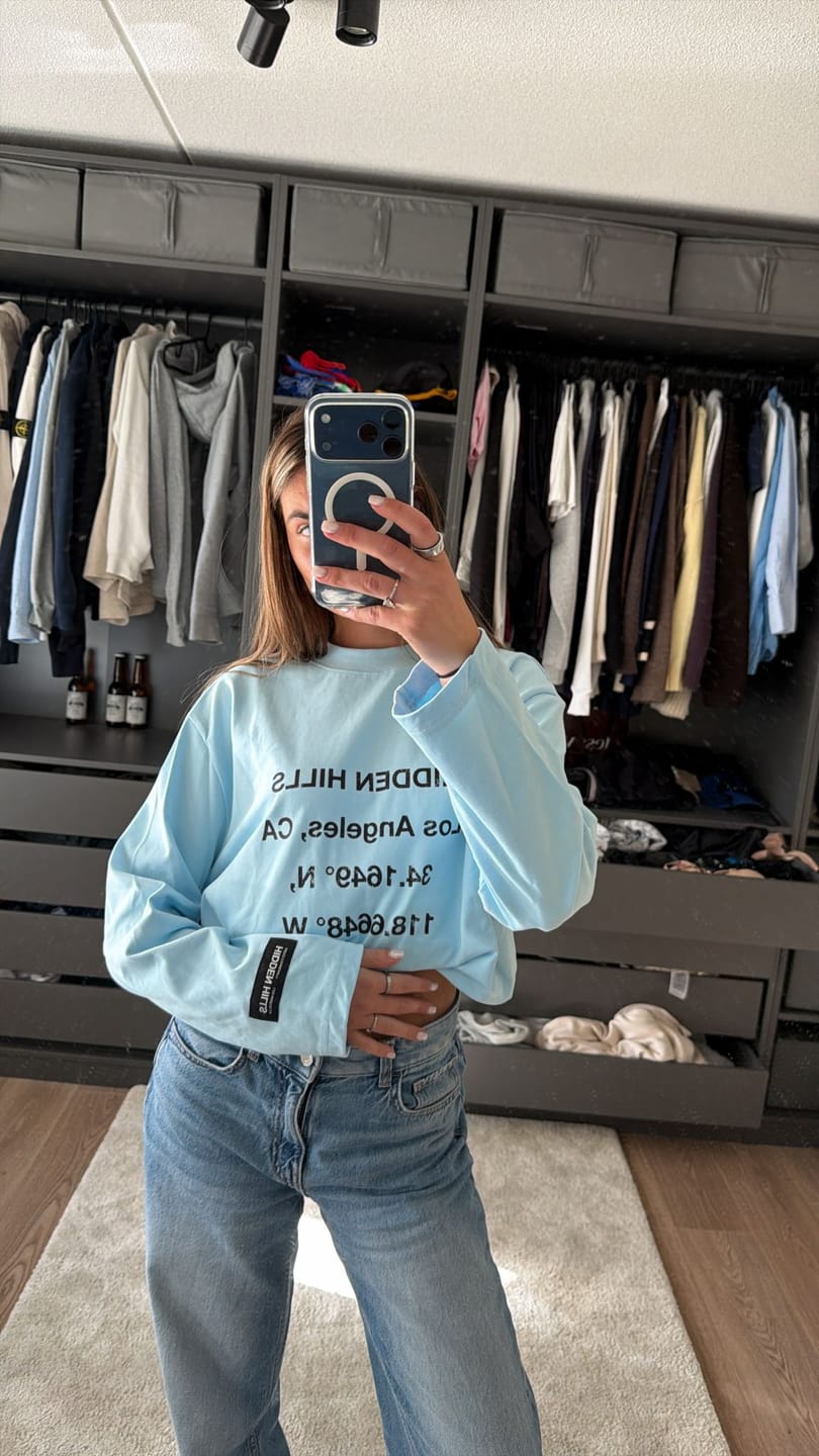 Customer photo review of VINTAGE LOGO LONGSLEEVE T-SHIRT LIGHT BLUE
