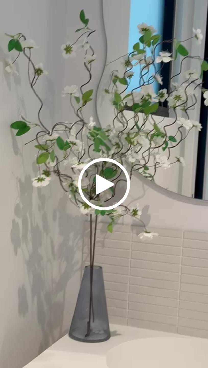 Customer video review of Onda Back-Lit LED Bathroom Mirror | 1100 x 750