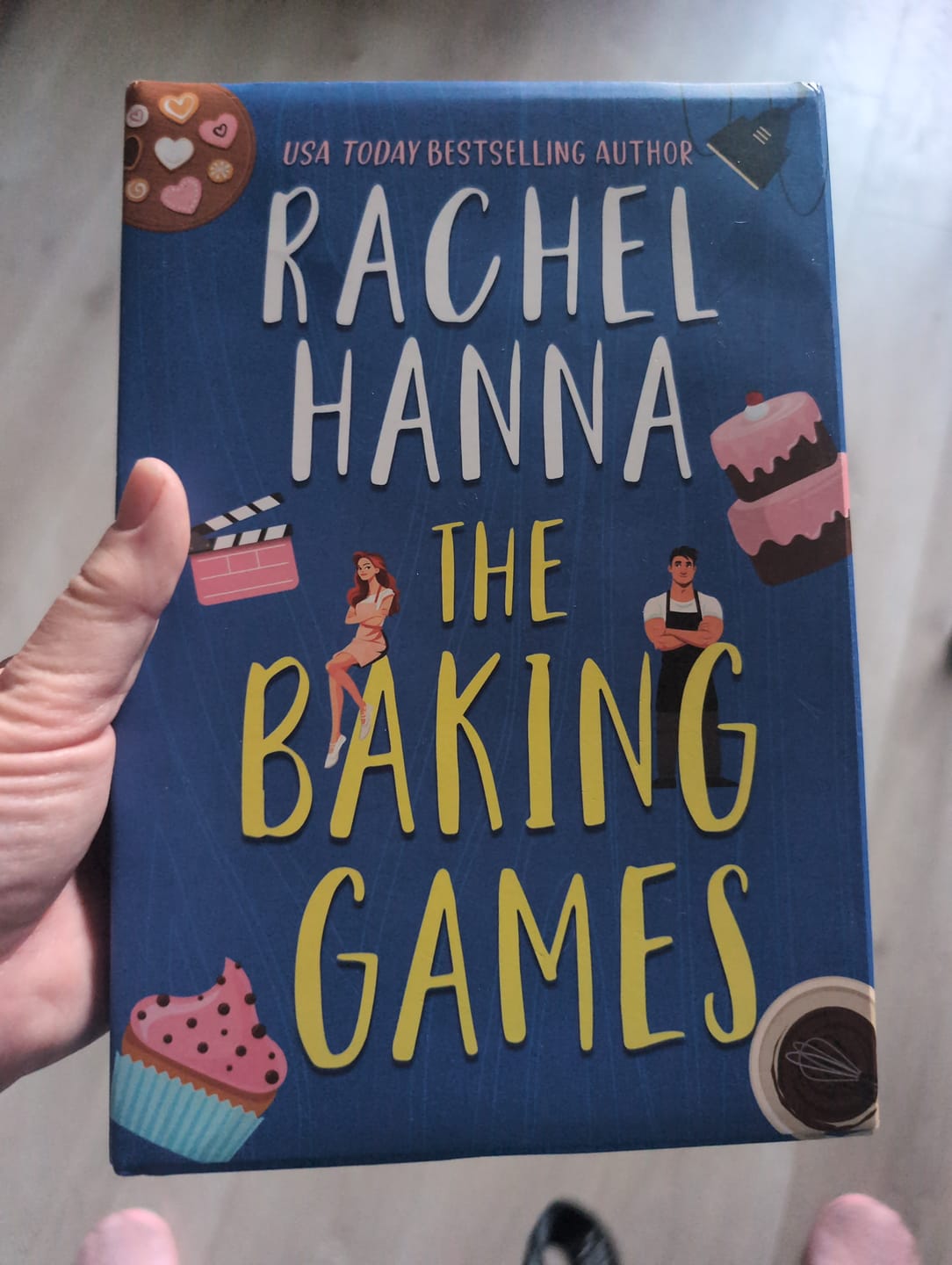 Customer photo review of SPECIAL EDITION The Baking Games Hardcover with Sprayed Edges (+ AUTHOR-SIGNED BOOKPLATE)