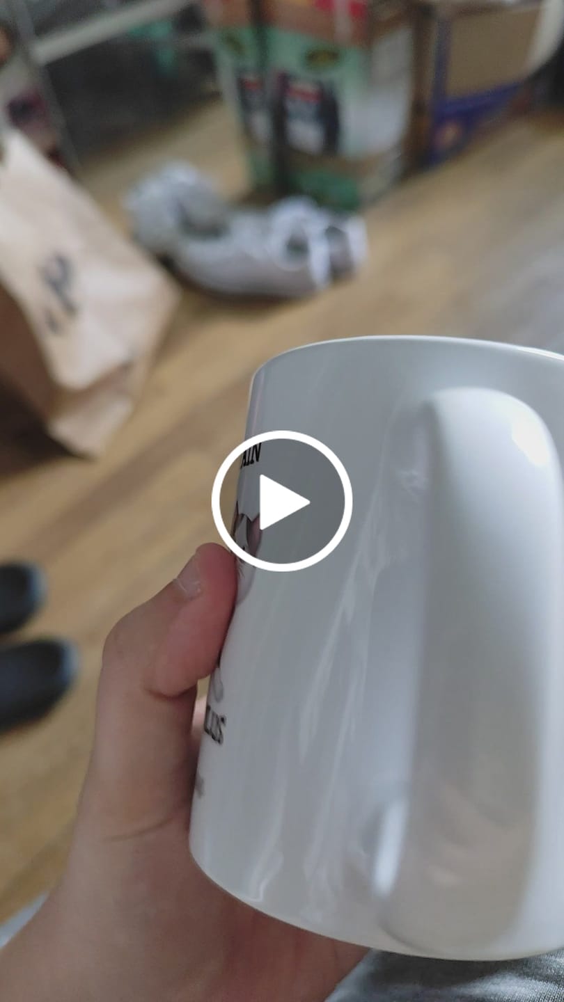 Customer video review of Mug Personnalisé - Chat