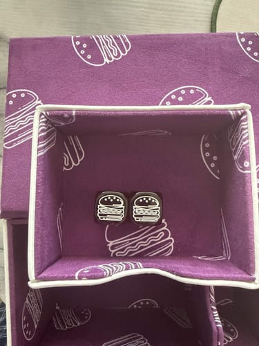 Customer photo review of 20 Chicken Nuggets Deckbox