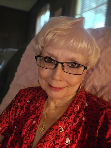 Customer photo review of Roller Massage Neck Cream 🧴 Collagen & Hyaluronic Acid | Firms Neck, Reduces Wrinkles & Double Chin