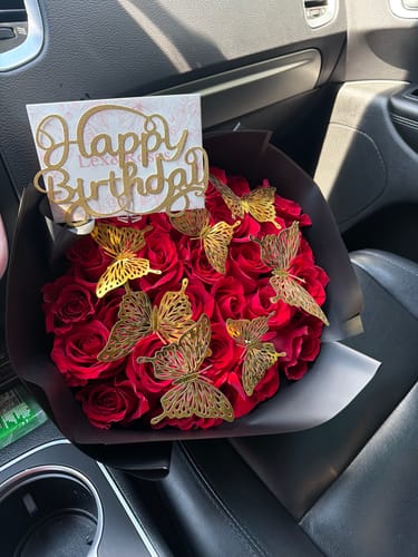 Customer photo review of Red Rose Bouquet