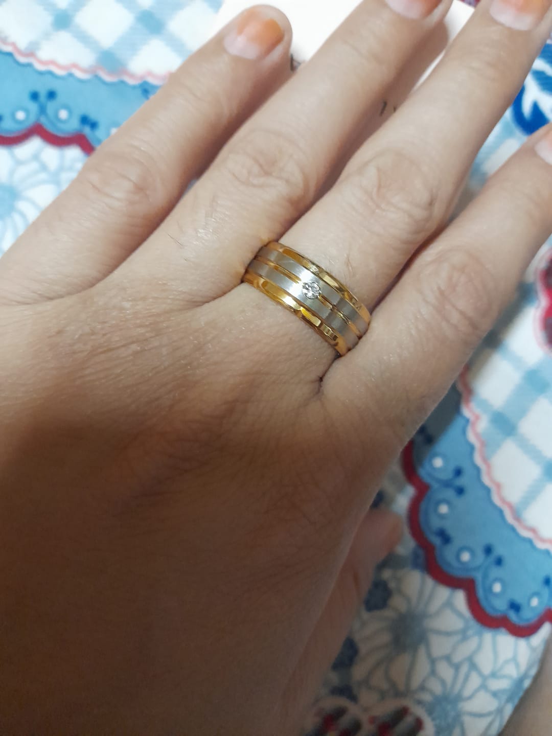 Customer photo review of Splendid Dual Tone Band Ring