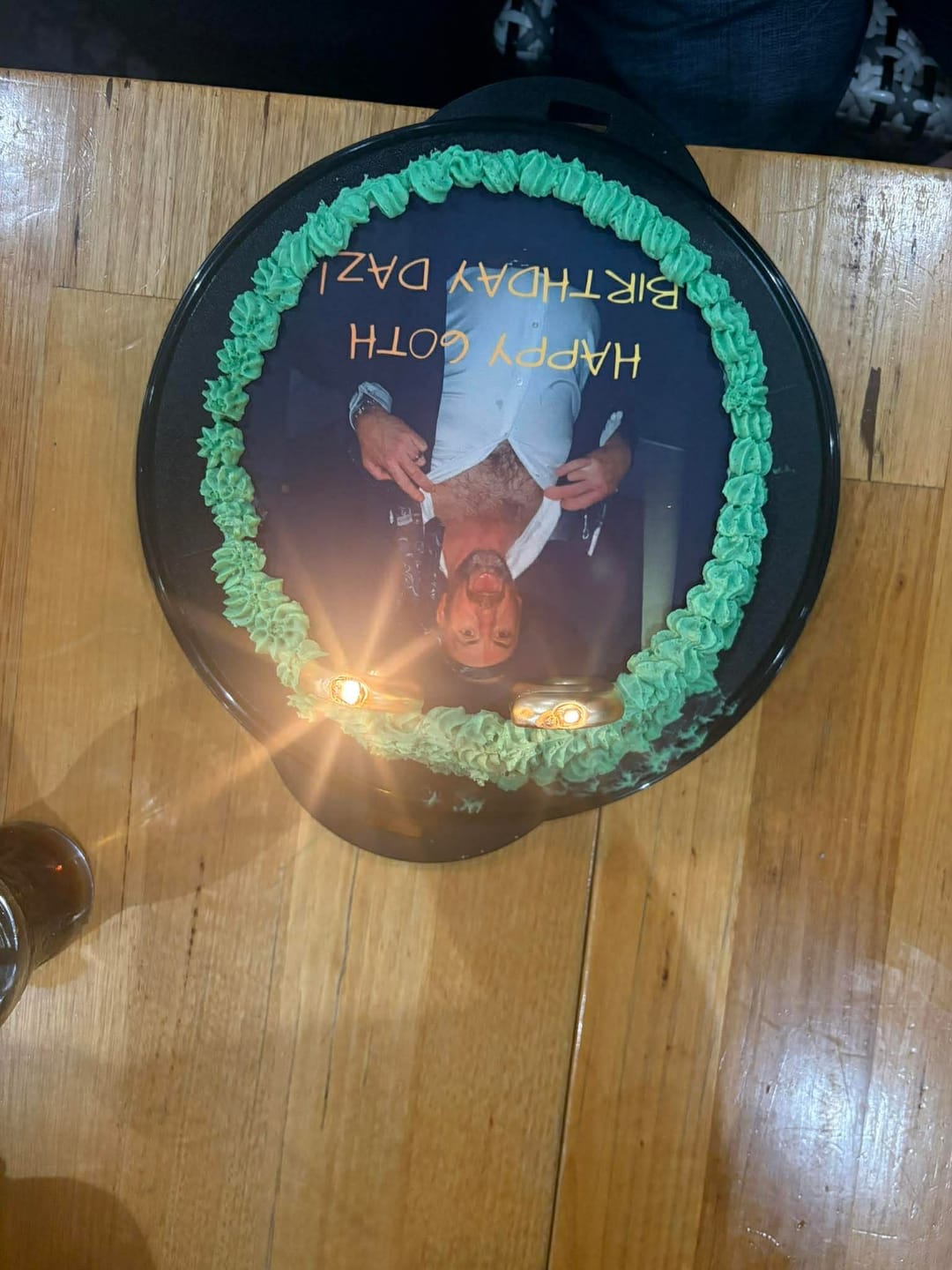 Customer photo review of 20 cm Pre-cut Circle Custom Edible Icing Image