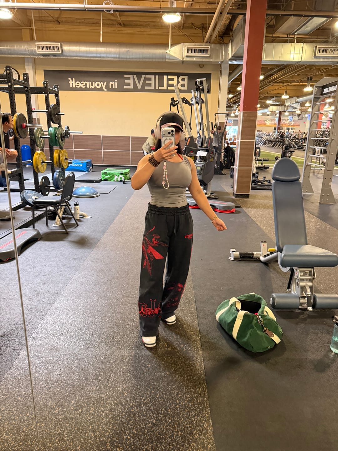 Customer photo review of 2128 - AOT©  x YLA Baggy Joggers