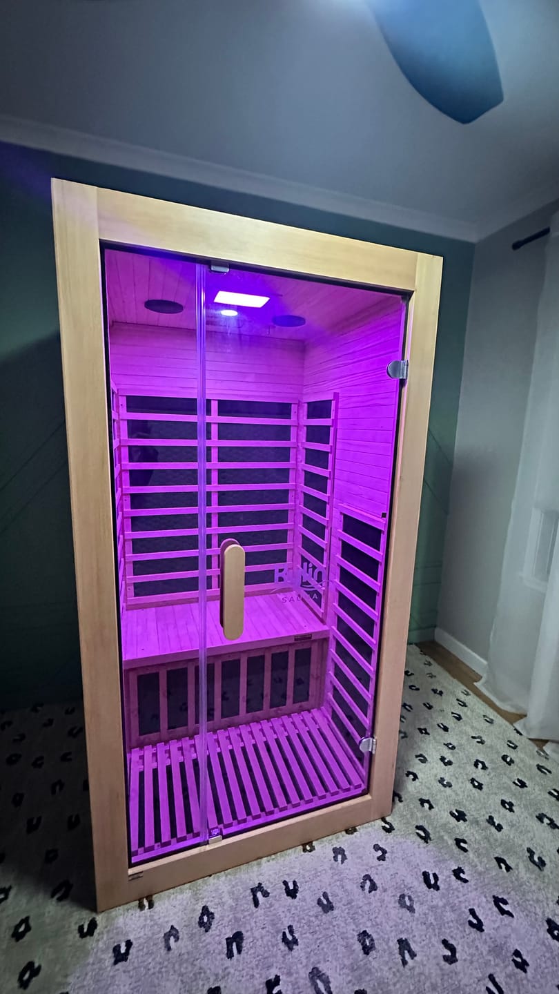 Customer photo review of Kylin Low EMF Carbon Infrared Sauna Room 1 Person H6103 (Floor Heater included)