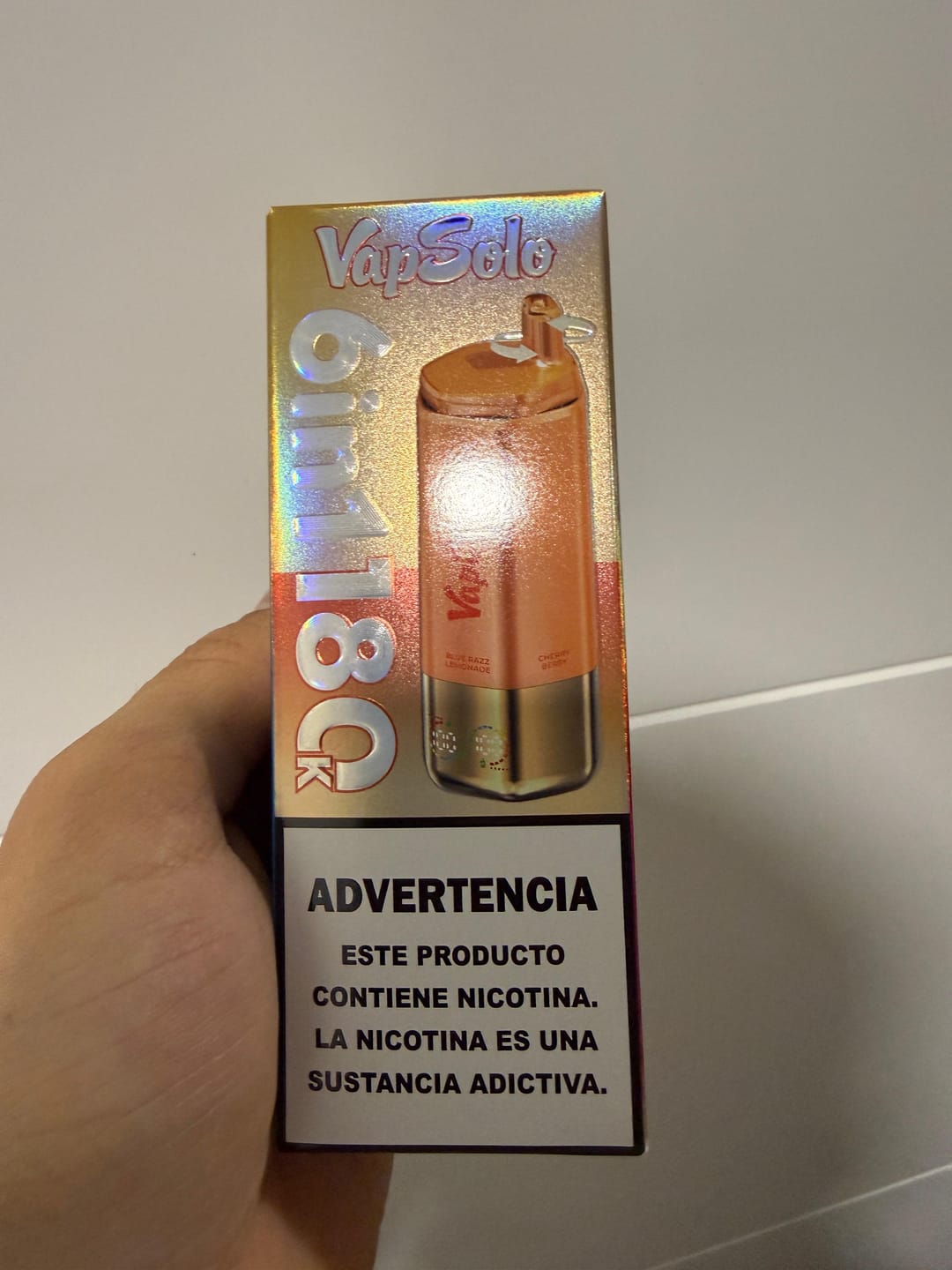 Customer photo review of VAPSOLO SIXER 180k | 6 sabores en 1